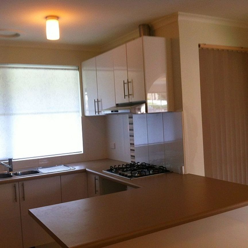 Close to Woodcroft Shopping Centre&excl; - Photo 1