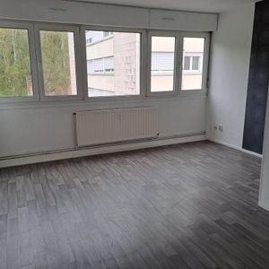 Location - Appartement T3 - 65m2 - Forbach - Photo 2