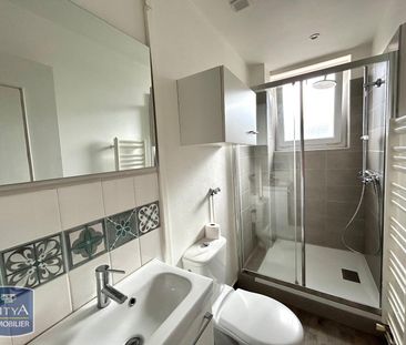 Location Appartement 2 pièces 48m² ST ROMAIN LACHALM 43620 - Photo 5