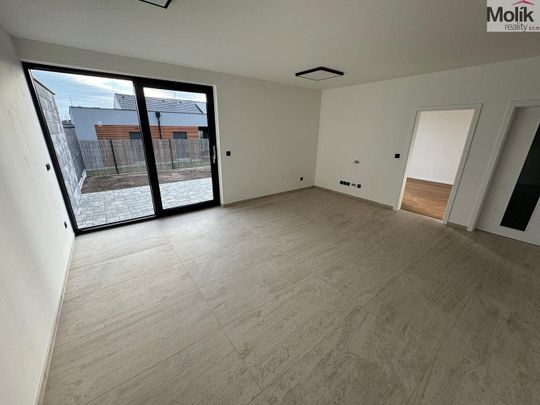 Pronájem bytu 4+kk 97 m² - Fotografie 1