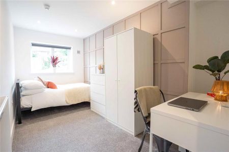 6 bedroom semi-detached house to rent - Photo 3