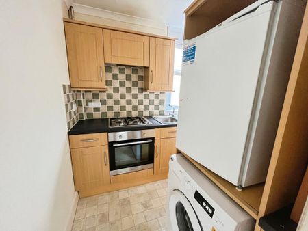 1 bedroom flat to rent - Photo 5