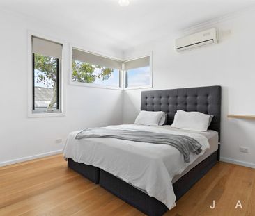 Family Living Made Easy - Photo 4