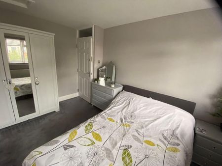 4 bedroom house to rent - Photo 5