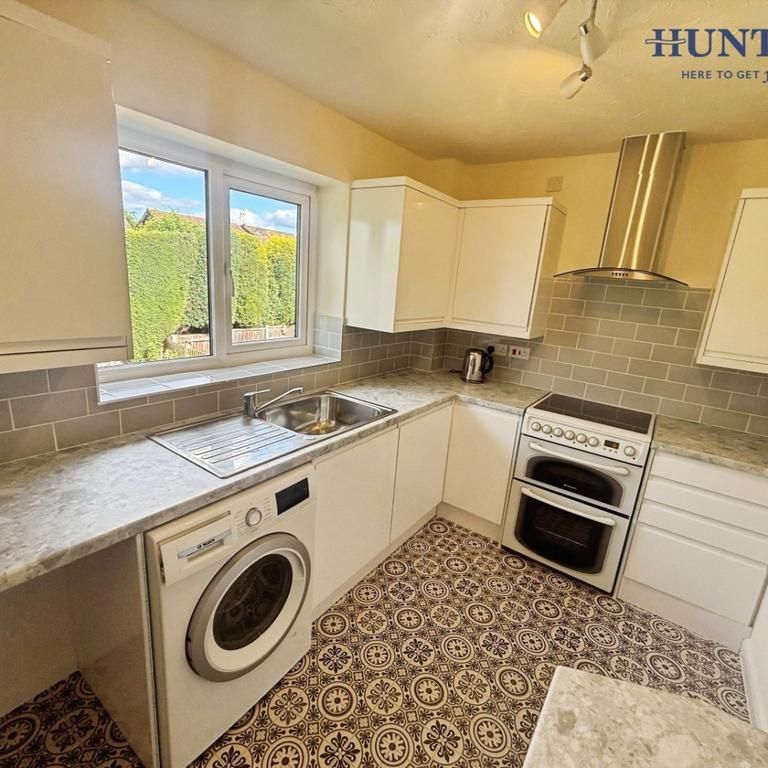 2 bedroom maisonette to rent - Photo 1