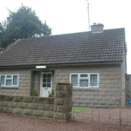 2 bedroom bungalow to rent - Photo 3