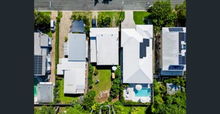 9 Hutchinson Street, Woorim, Qld 4507 - Photo 4