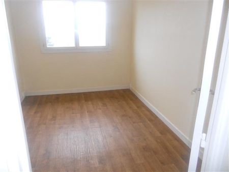 Location Appartement 3 pièces 51m² PALAISEAU 91120 - Photo 2