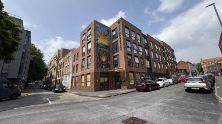 Bronze Studio - Photo 5