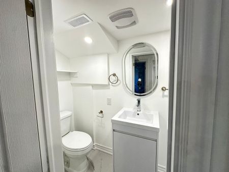 For Lease - 17 Tamarisk Drive Unit# Lower, Toronto, Ontario - Photo 5