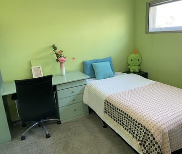 Property Management45 Girrahween Drive, Totara Vale - House for Rent - Photo 4