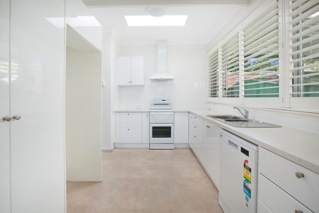 8 Lingellen St, Berowra Heights NSW 2082 - House For Rent | Domain - Photo 3