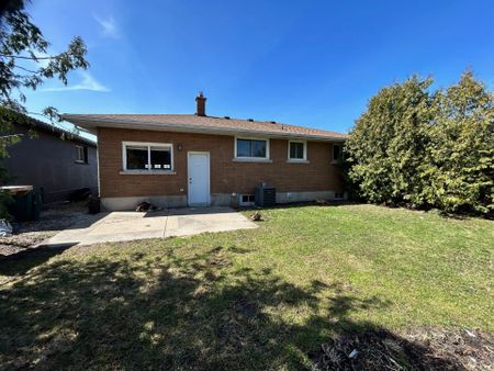 For Lease - 6 Park Avenue Unit# Upper, St. Catharines, Ontario - Photo 3