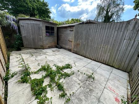 2 bedroom flat to rent - Photo 4