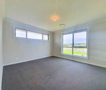 Family Home - Photo 5