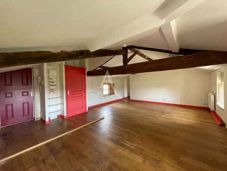Location Appartement 2 pièces 57m² FONTENAY LE COMTE 85200 - Photo 4