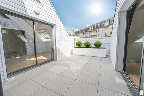 Location Appartement 4 pièces 91m² ROUEN 76000 - Photo 1