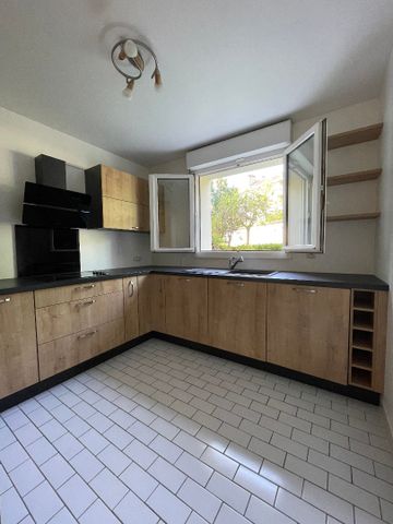 Location Appartement 2 pièces 55m² - Photo 4