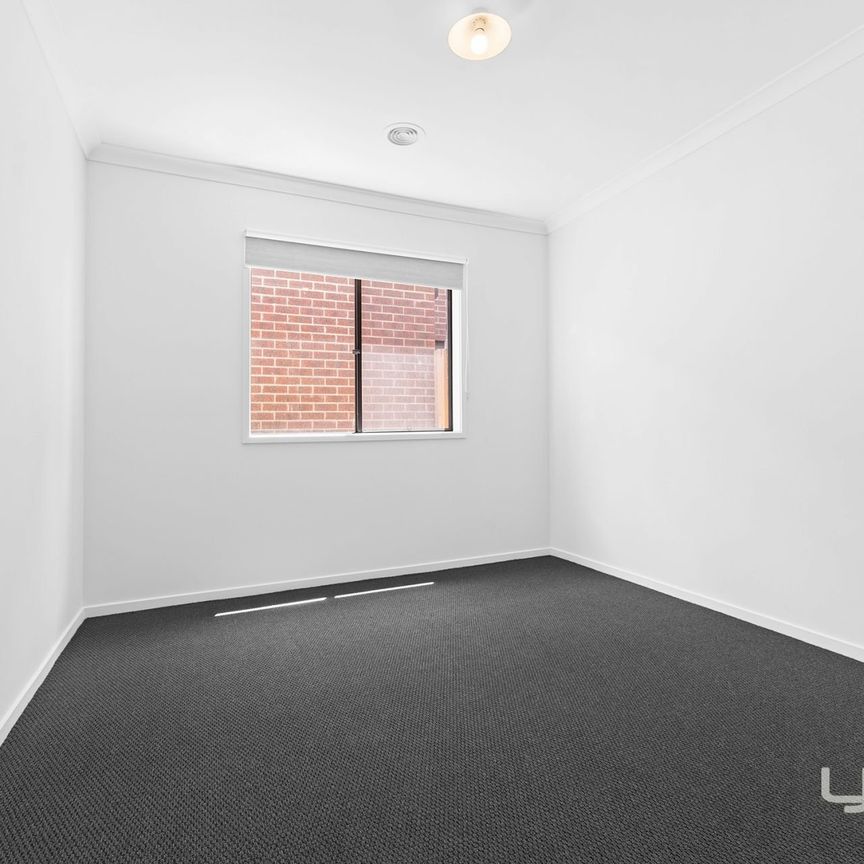 4 Stricta Circuit, Fraser Rise - Photo 1