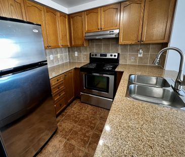 For Lease - 9 George Street Unit# 1203, Brampton, Ontario - Photo 4