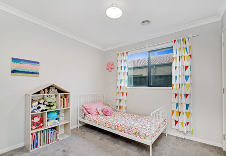 Contemporary Living at Its Best - Beautiful Home with Remarkable Electricity Savings! - Photo 3