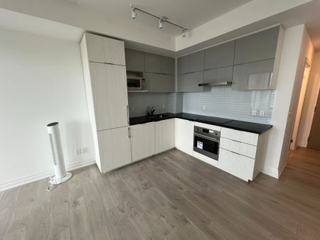 For Lease - 8 Rouge Valley Drive Unit# 907, Markham, Ontario - Photo 2