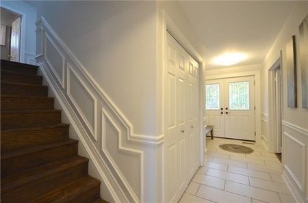 For Lease - 55 Waddington Crescent, Toronto, Ontario - Photo 3