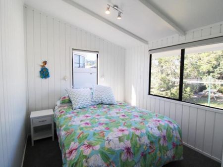 1980's Beach Front Beauty - Photo 5