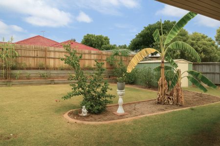 3 Moorrinya Circuit, North Lakes QLD, Belconnen - Photo 3