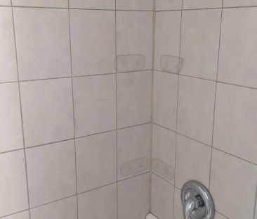 752 Main Street E #6B - Photo 2