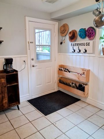 For Lease - 318 Base Line Road, London South, Ontario - Photo 3