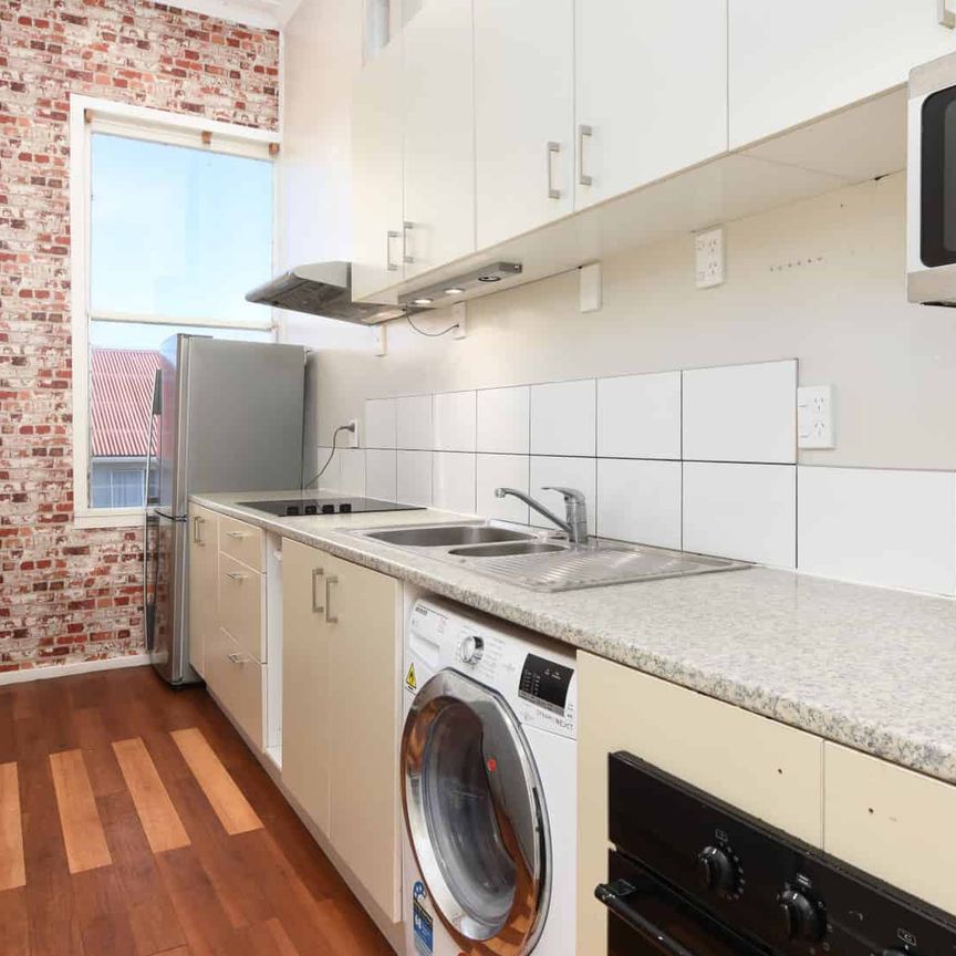 Well Positioned Flat - Photo 1