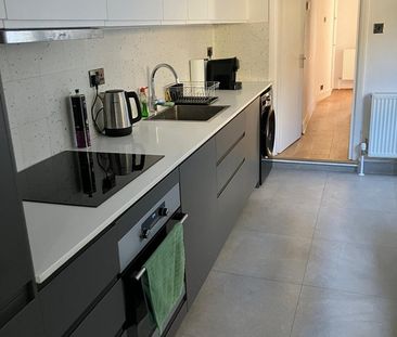 1 Bed Flat, Dunlace Road, E5 - Photo 5