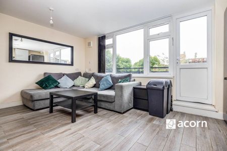 New Place Square, London, SE16 - Photo 2