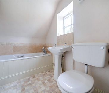 2 bedroom cottage to rent - Photo 2