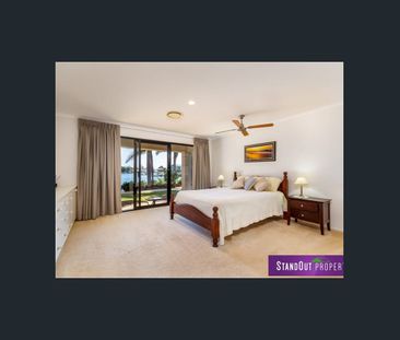 Lovely family home on the canal! - Photo 4