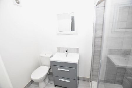 1 bedroom property to rent - Photo 4