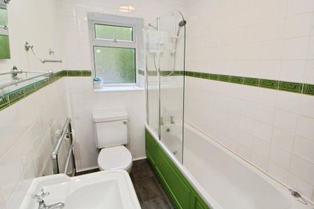 2 bedroom terraced house to rent - Photo 4
