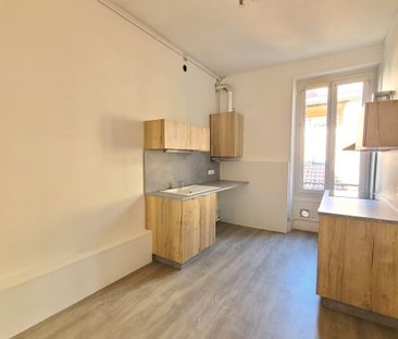 Location Appartement 3 pièces 71m² VOIRON 38500 - Photo 3