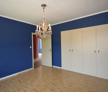 Charmante woning met 4 slpk. en een bruikbare opp. v. 359m². - Foto 3