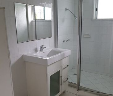 Charming Family Home in the Heart of Pimlico! - Photo 5