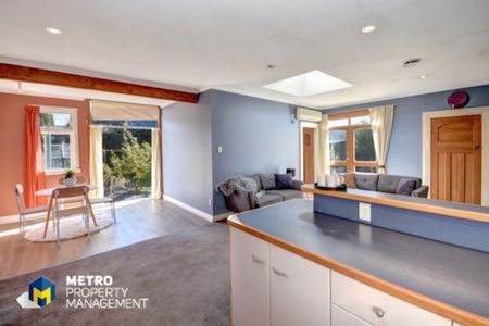 Family Home - Photo 3