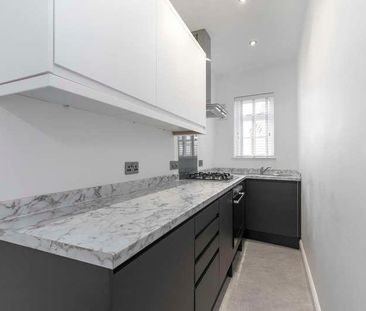 High Street, Cheltenham, GL50 - Photo 4