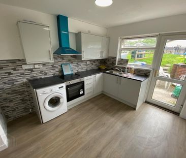 100 Low Road, Lisburn, BT27 4TN - Photo 4