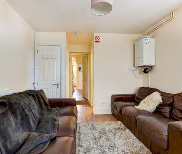 6 bedroom house to rent - Photo 1