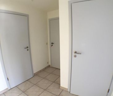 - Sint-niklaas – appartement met zeer ruim terras - Photo 2