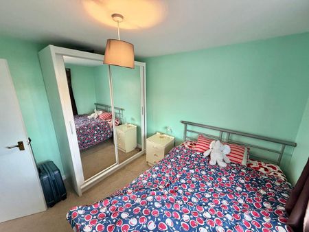 3 bedroom semi-detached house to rent - Photo 5