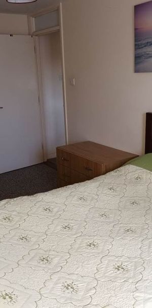 Room in a Shared Flat, Milton Court Road, SE14 - Photo 1