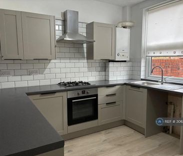 2 bedroom terraced house to rent - Photo 5