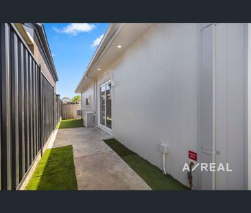 35 Bloomfield Drive, South Morang, Vic 3752 - Photo 6
